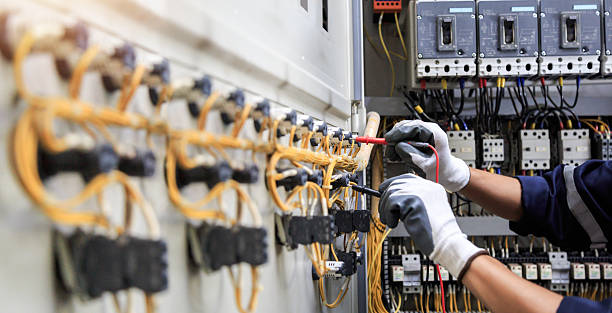 Professional Electrician technician working in Munday, TX